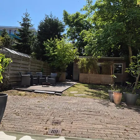 Aan Den Hogeweg Apartment *