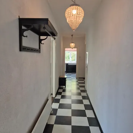 Amsterdam House *