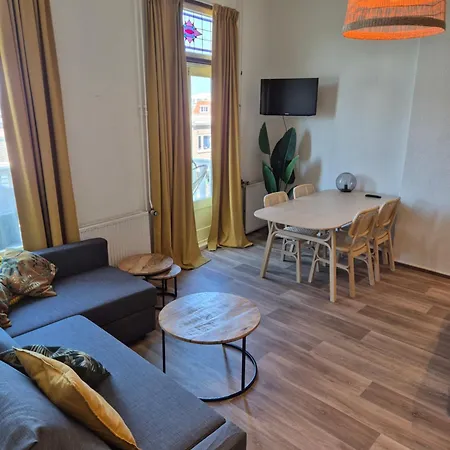 Aan Den Hogeweg Apartamento