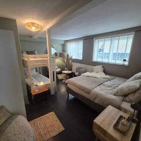 Amsterdam House *