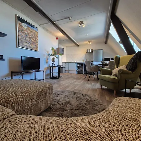 Amsterdam House Апартаменты *